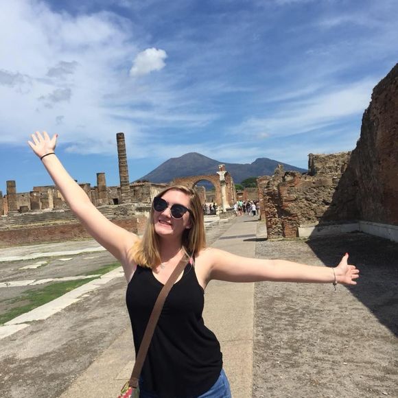 Meet your Posher, Carley - Picture 1 of 1